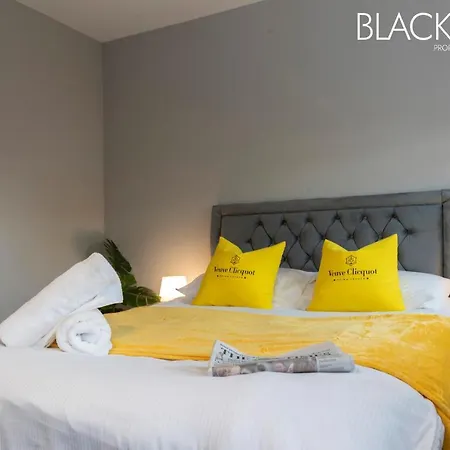 Champagne House - 4 Bed Property Plus 2 Sofa Beds By Bpne Villa Darlington  Exterior photo
